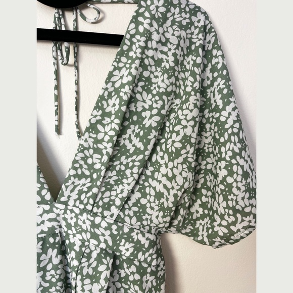 Green & White Floral Mini Dress – Size S - Picture 5 of 13